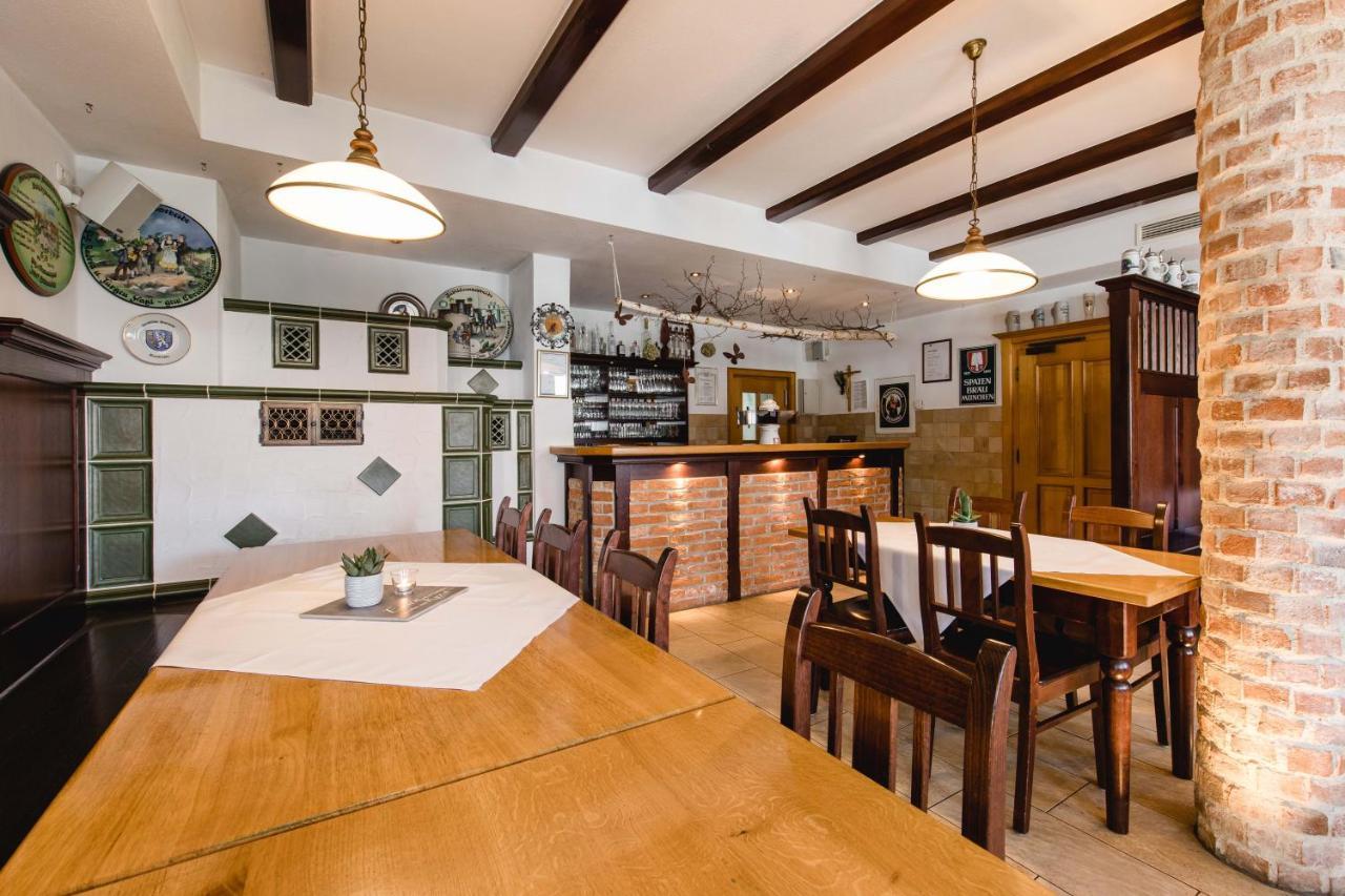 Gasthaus Hotel Ostermeier Attenkirchen Esterno foto