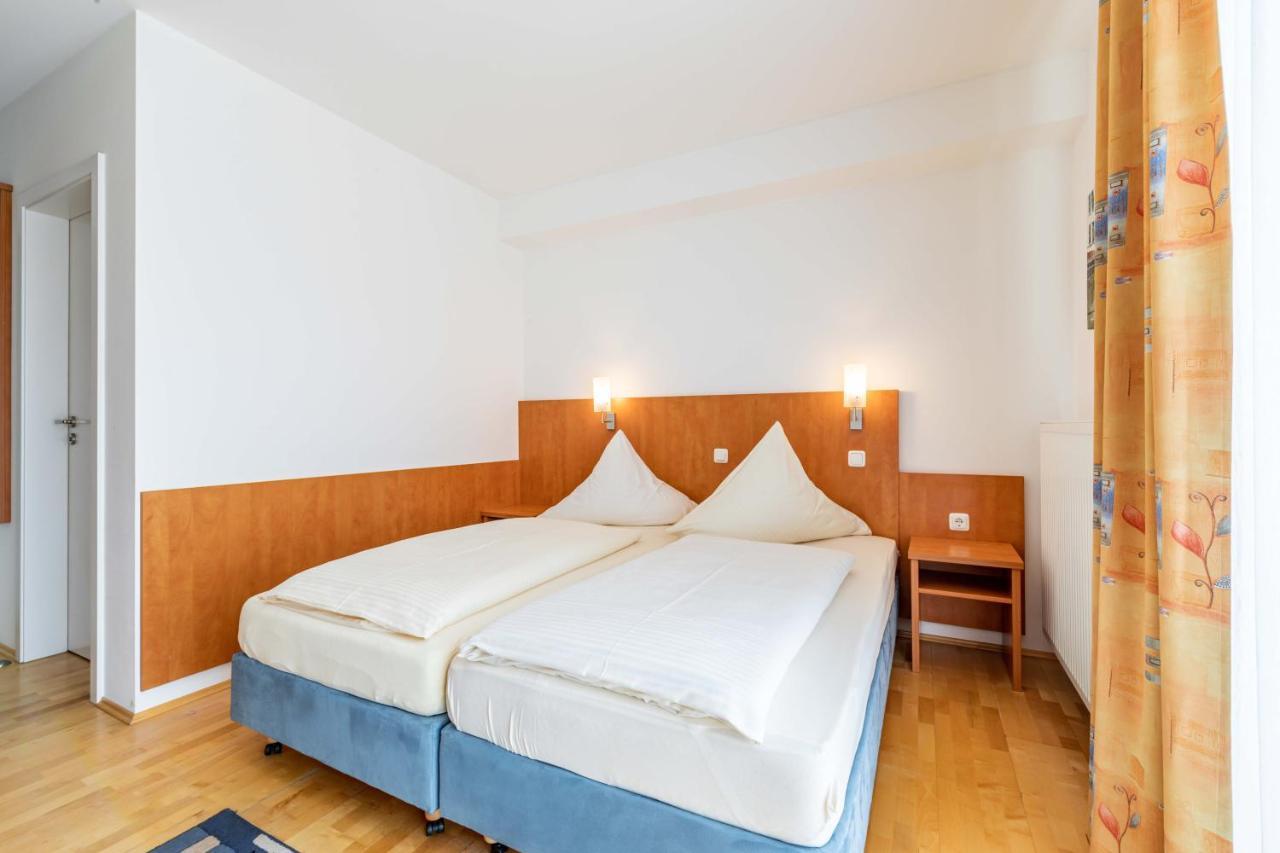 Gasthaus Hotel Ostermeier Attenkirchen Esterno foto