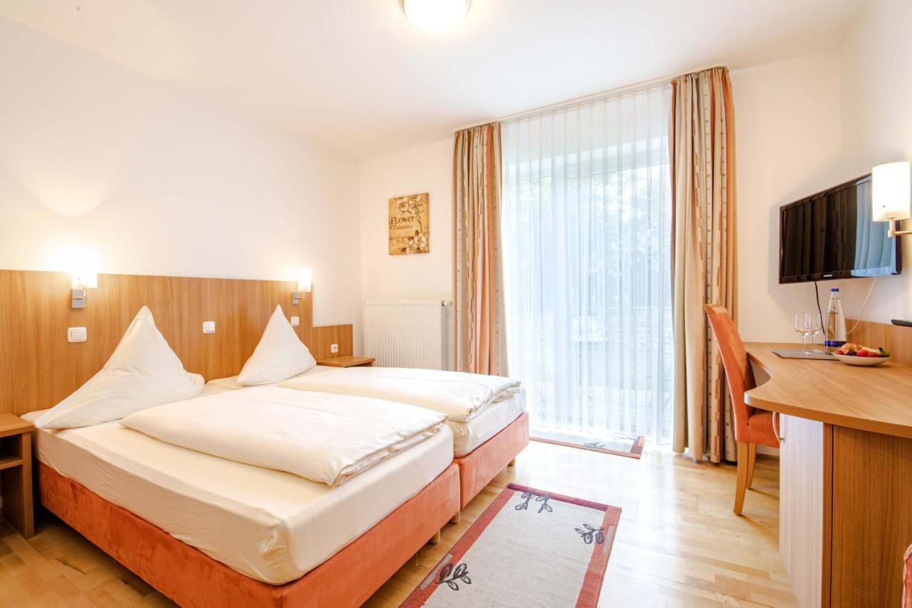 Gasthaus Hotel Ostermeier Attenkirchen Esterno foto
