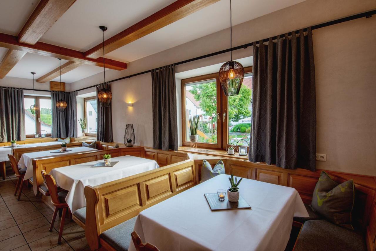 Gasthaus Hotel Ostermeier Attenkirchen Esterno foto