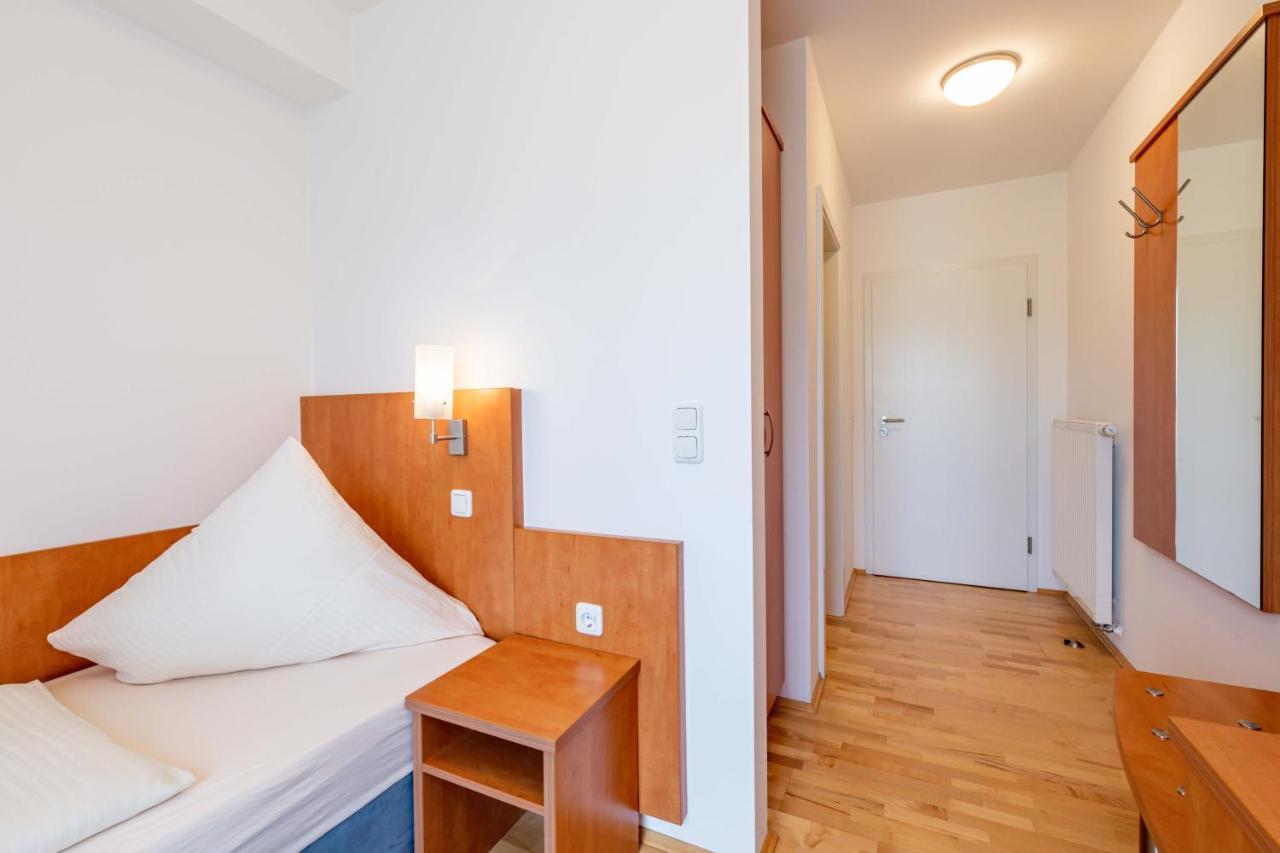 Gasthaus Hotel Ostermeier Attenkirchen Esterno foto